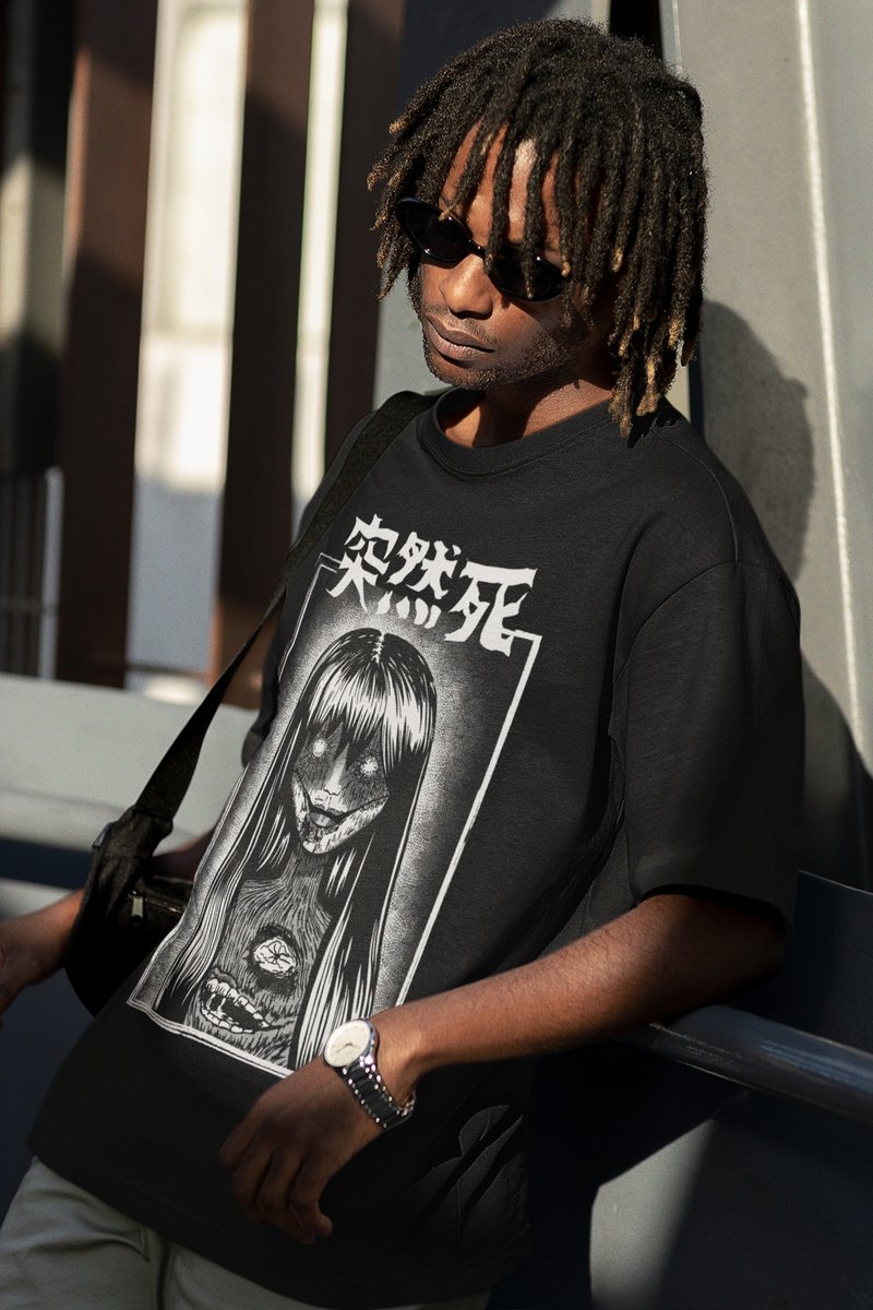 Japanese Horror Manga Streetwear 100% Cotton Unisex T-Shirt - 男装衬衫 - 棉．麻 多色