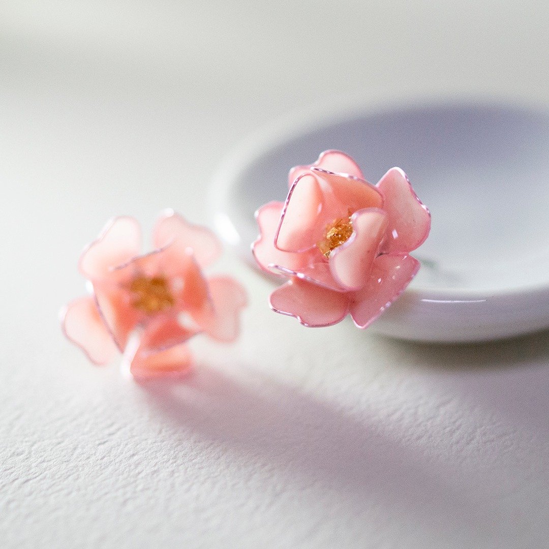 【定制化商品】桜-树脂耳环 造花液 水晶花 树脂花 UV胶 - 耳环/耳夹 - 树脂 粉红色