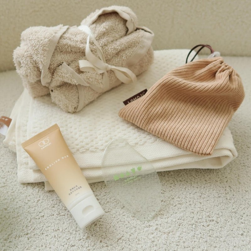 送礼 | 美足保养【足部奇迹SPA柔嫩组】手足霜 去角质美足板 - 手足保养 - 其他材质 白色