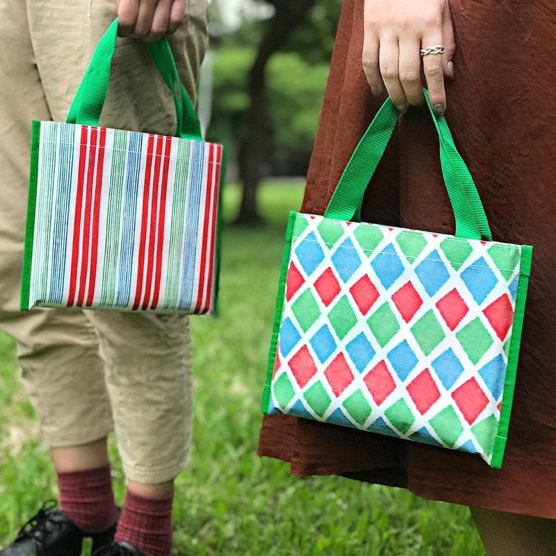 【来好】Ka-Tsi 系列 防水野餐垫(交叉线茄芷/传统茄芷/线条茄芷/ - 餐垫/桌巾 - 塑料 多色