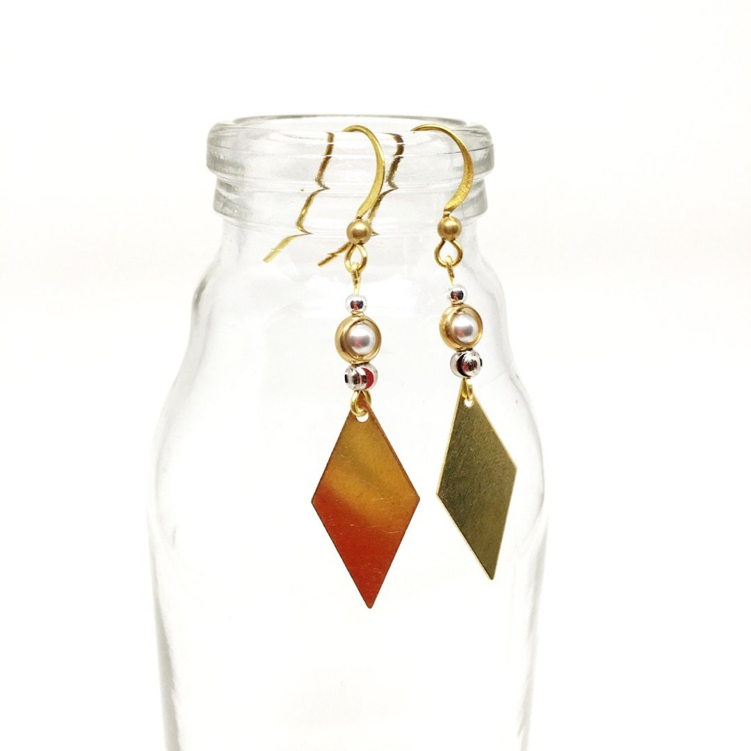 菱形◆可改夹式 Brass Earrings / 一对 / 天然石 复古 黄铜耳环 / 礼物客制设计 - 耳环/耳夹 - 宝石 金色