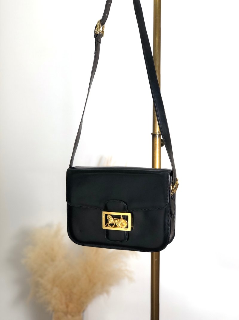 【 日本直送 名牌中古包 】CELINE  સελિન (CELINE) 肩背包 黑色 马车图案 皮革 vintage 古董 rfmfw6 - 侧背包/斜挎包 - 真皮 黑色