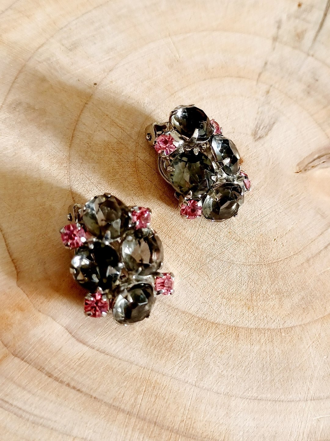 vintage jewelry  典雅墨绿莱茵 夹式耳环 - 耳环/耳夹 - 其他金属 