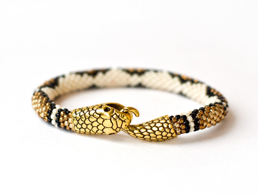 Brown snake bracelet for women, Ouroboros , Witch jewelry, Bead crochet bracelet - 手链/手环 - 玻璃 咖啡色