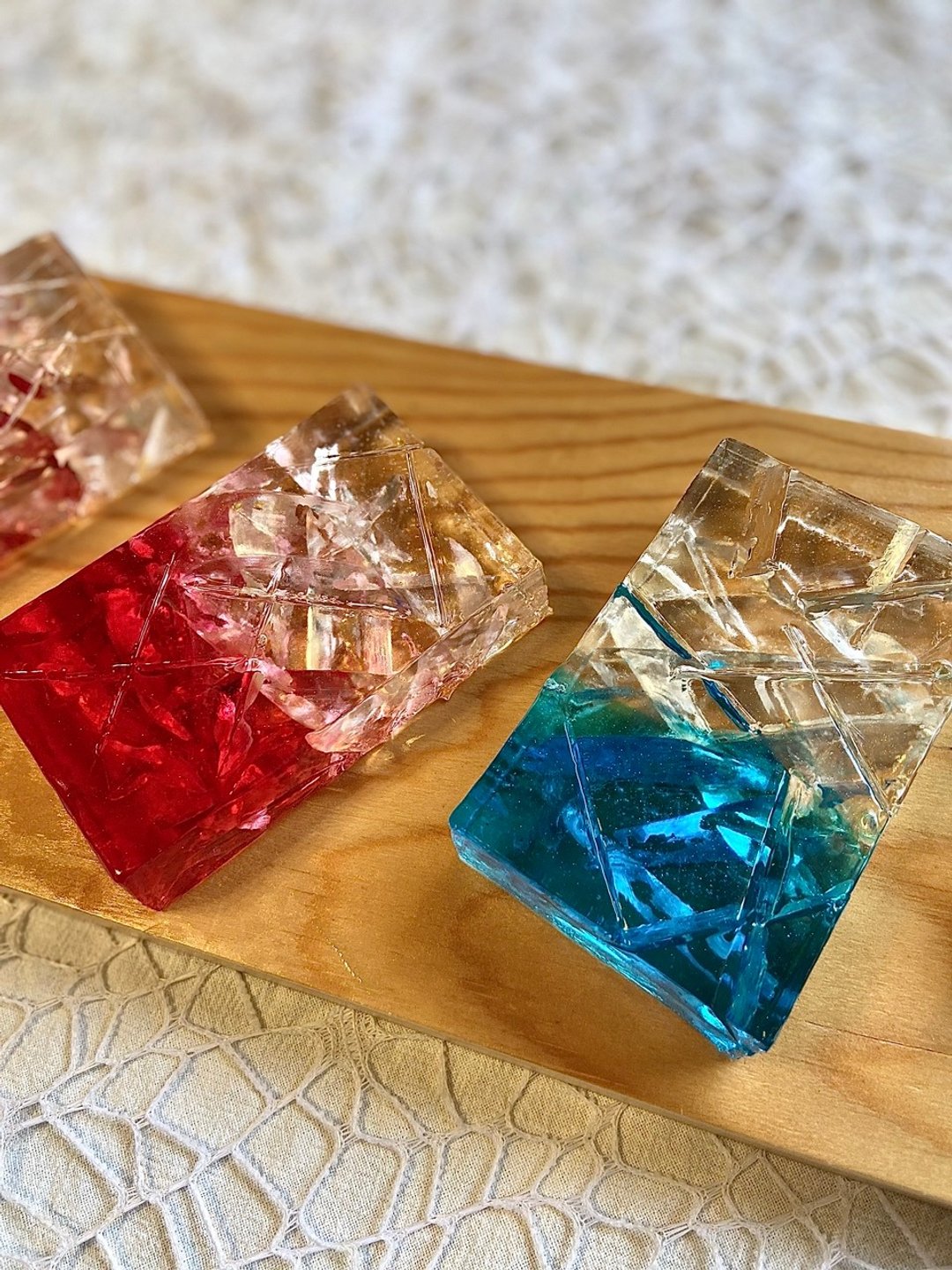 【手工皂】夏日弱酸性冰裂皂(含盒完整包装) - 肥皂/手工皂 - 精油 多色