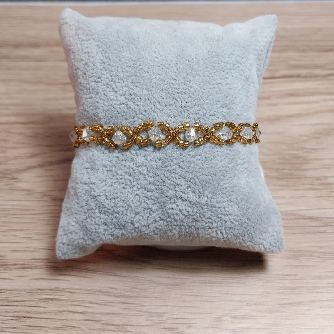 ฺGold Handmade Casual Style Beaded Bracelet Fashion Cute Beautiful Gift - 手链/手环 - 塑料 金色