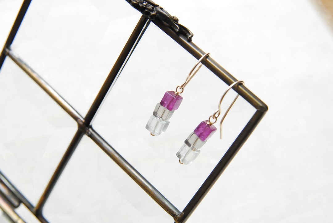 Cube type fluorite earrings no.7 14kgf - 耳环/耳夹 - 半宝石 紫色