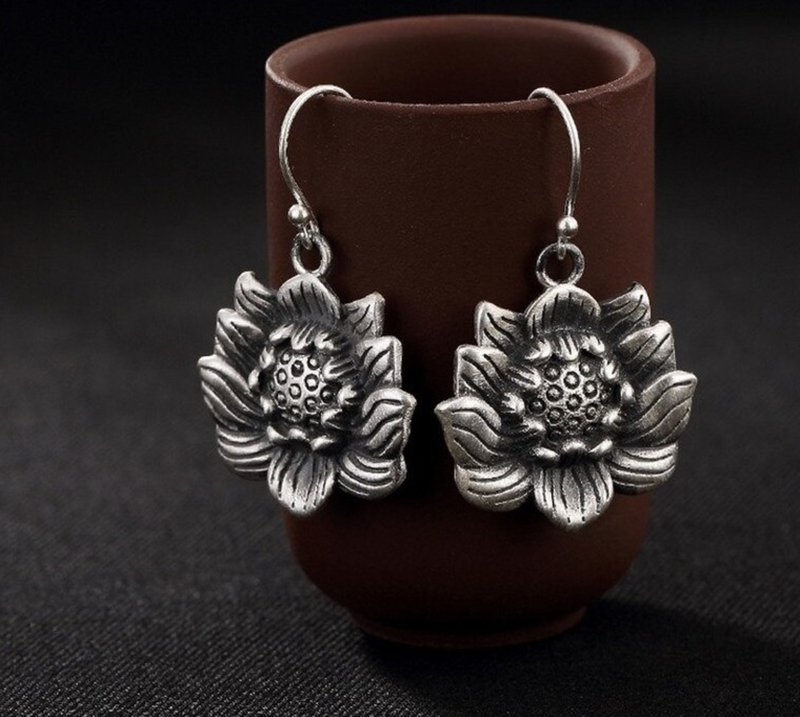 Real 925 Sterling Silver Handmade Engraved Lotus Drop Earrings for Women Vintage - 耳环/耳夹 - 纯银 银色