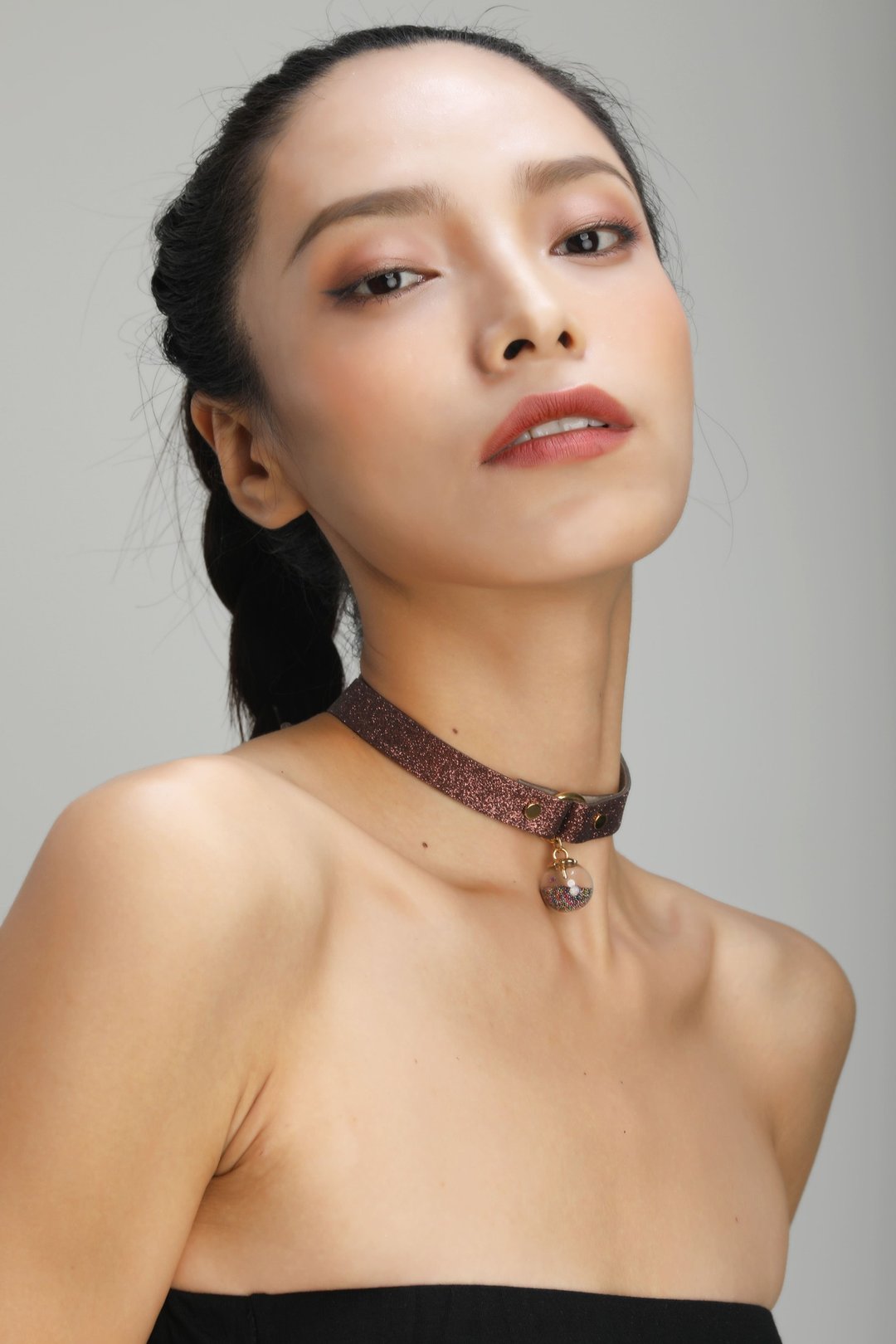 Starry Sky 许愿球古铜色 Choker–粗款 - 项链 - 真皮 