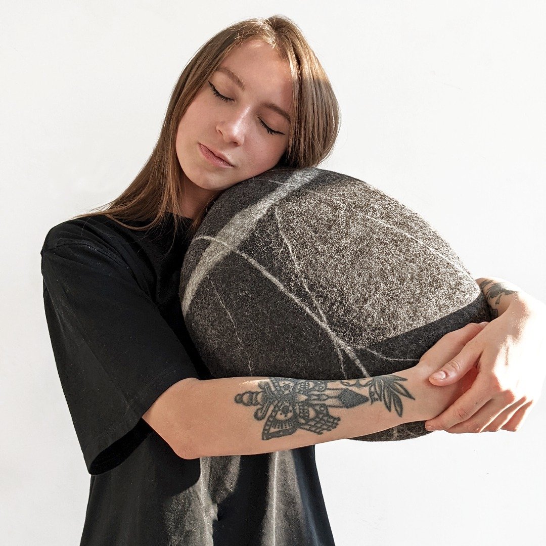 Wool stone pouf ottoman, floor cushion – PEACE Model - 枕头/抱枕 - 羊毛 灰色