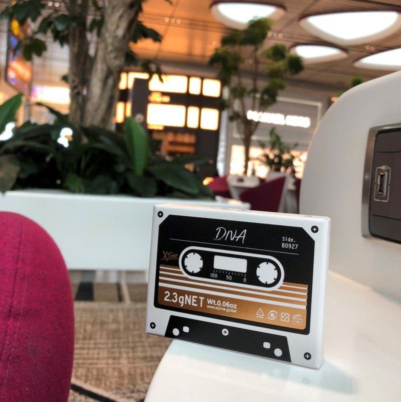 【绝版倒数】润唇显色 小巧好携带 B0927活力橘 台湾本岛单件包邮 - 唇彩/颊彩 - 其他材质 橘色