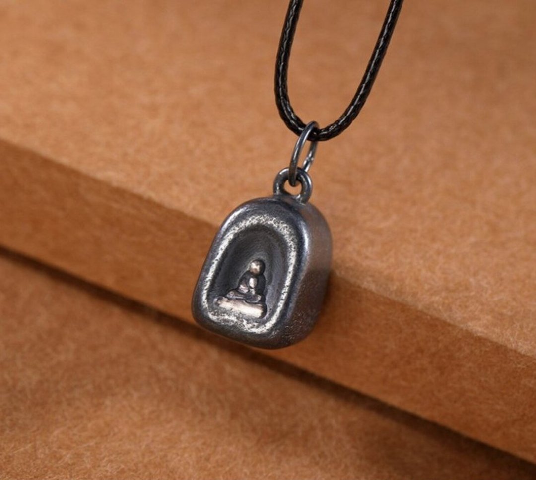 Zen Meditate Monk Buddha Pendants Women Vulcanized Black 925 Silver Square - 长链 - 纯银 银色
