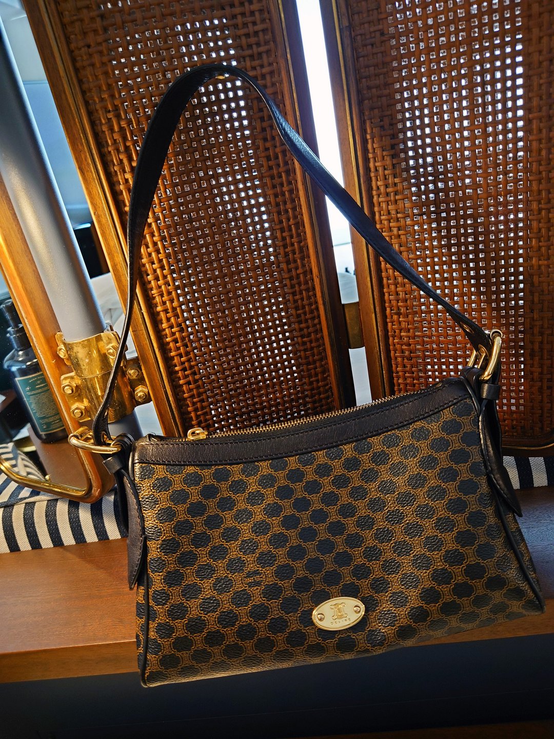 中古美品 CELINE 黑花凯旋门金扣手提包单肩包腋下包手拿包单肩包 - 手提包/手提袋 - 防水材质 黑色