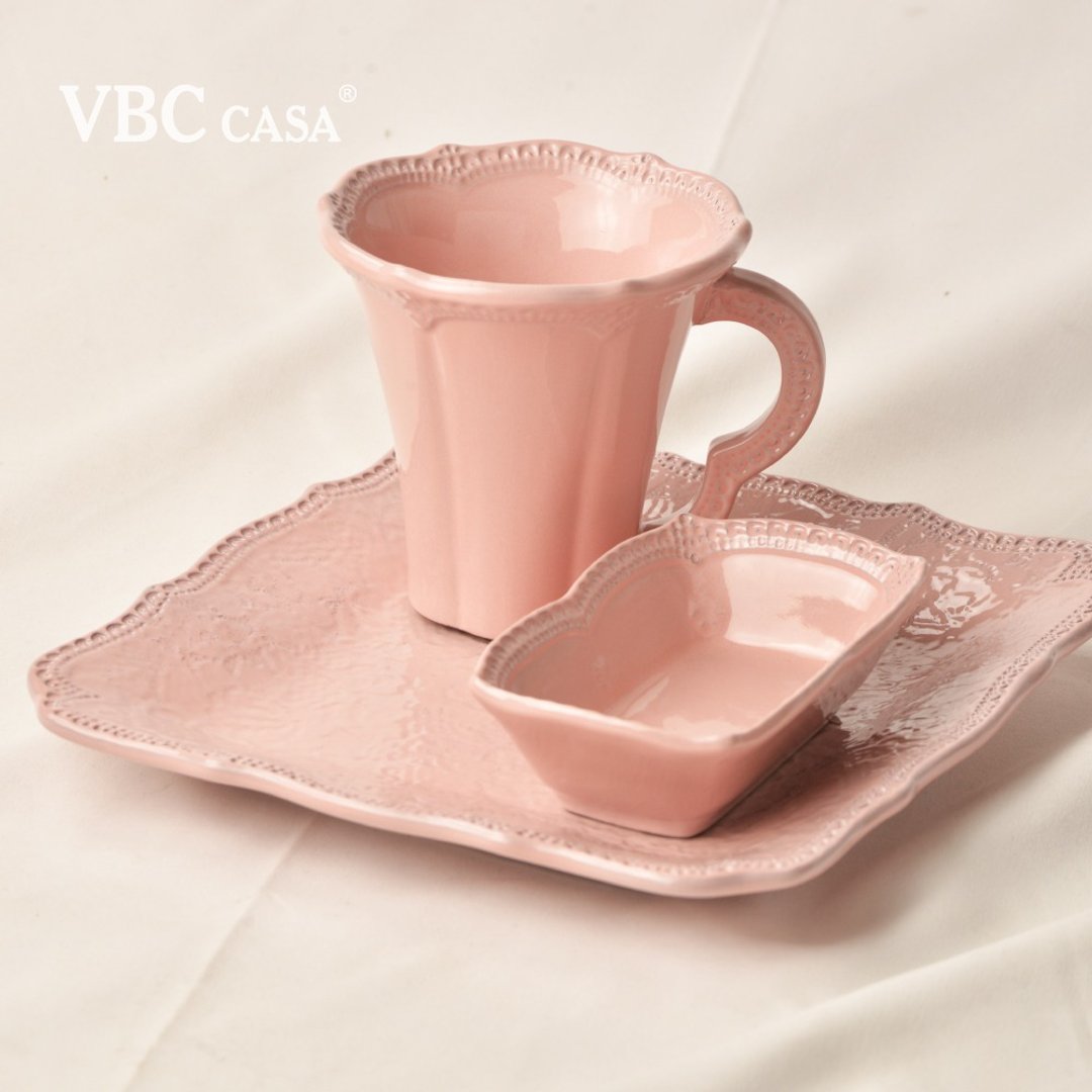 【优惠套组】意大利VBC casa-手工浮雕蕾丝系列午后点心杯盘3件组 - 盘子/餐盘/盘架 - 陶 多色