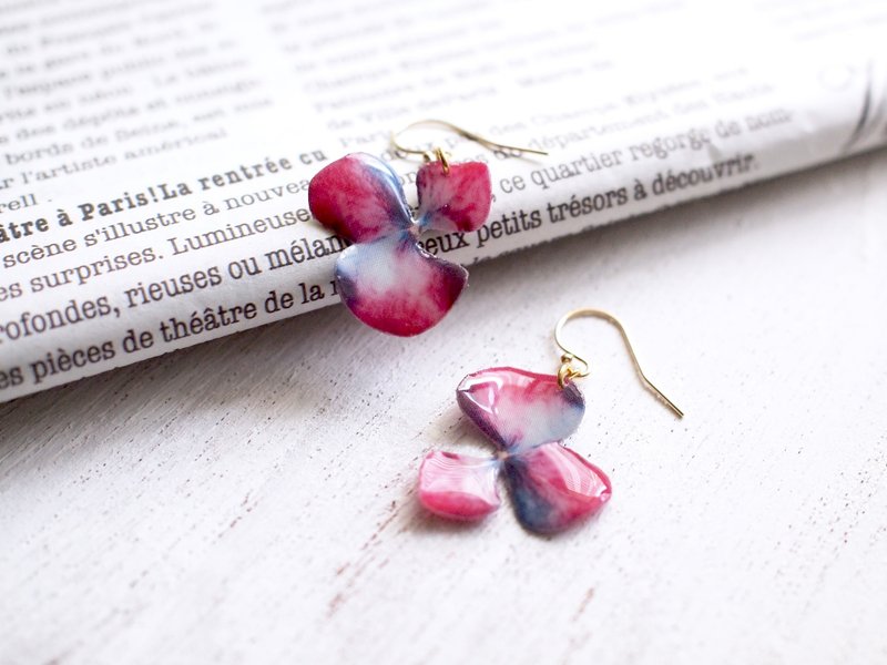 Hydrance aroma 【1A-PV-1】 - 耳环/耳夹 - 棉．麻 紫色