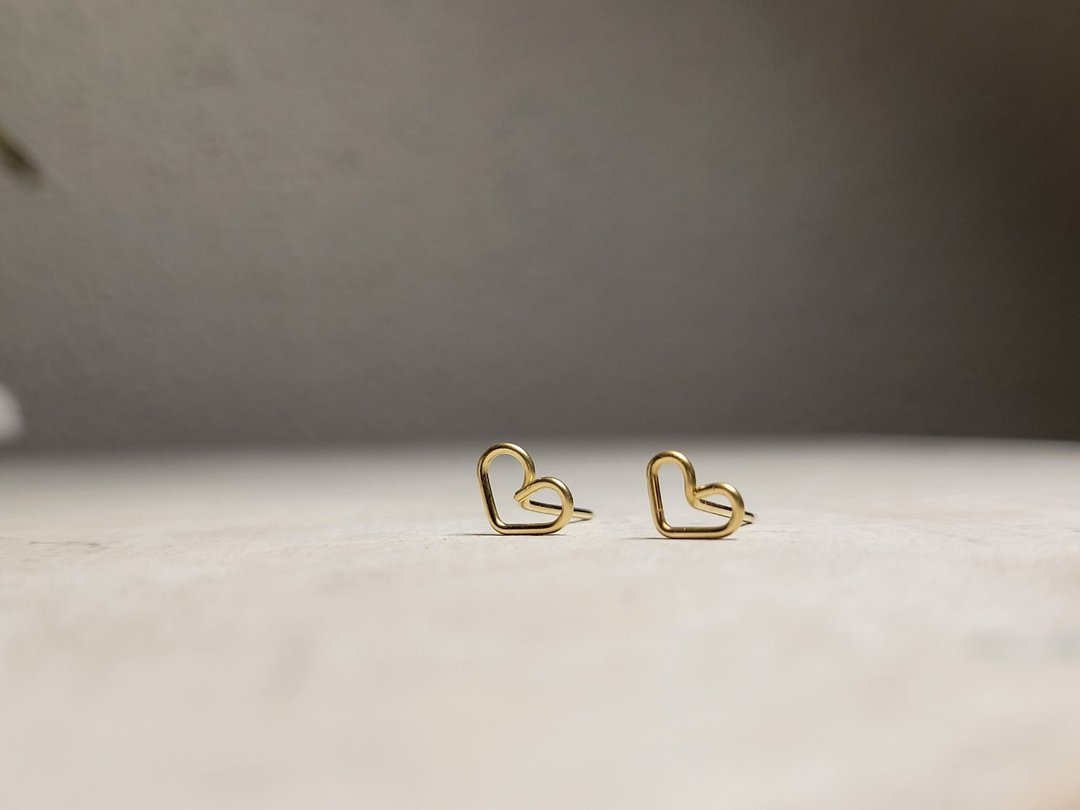 【礼物】把你放心里 耳环 耳针耳夹14K - 耳环/耳夹 - 其他金属 金色
