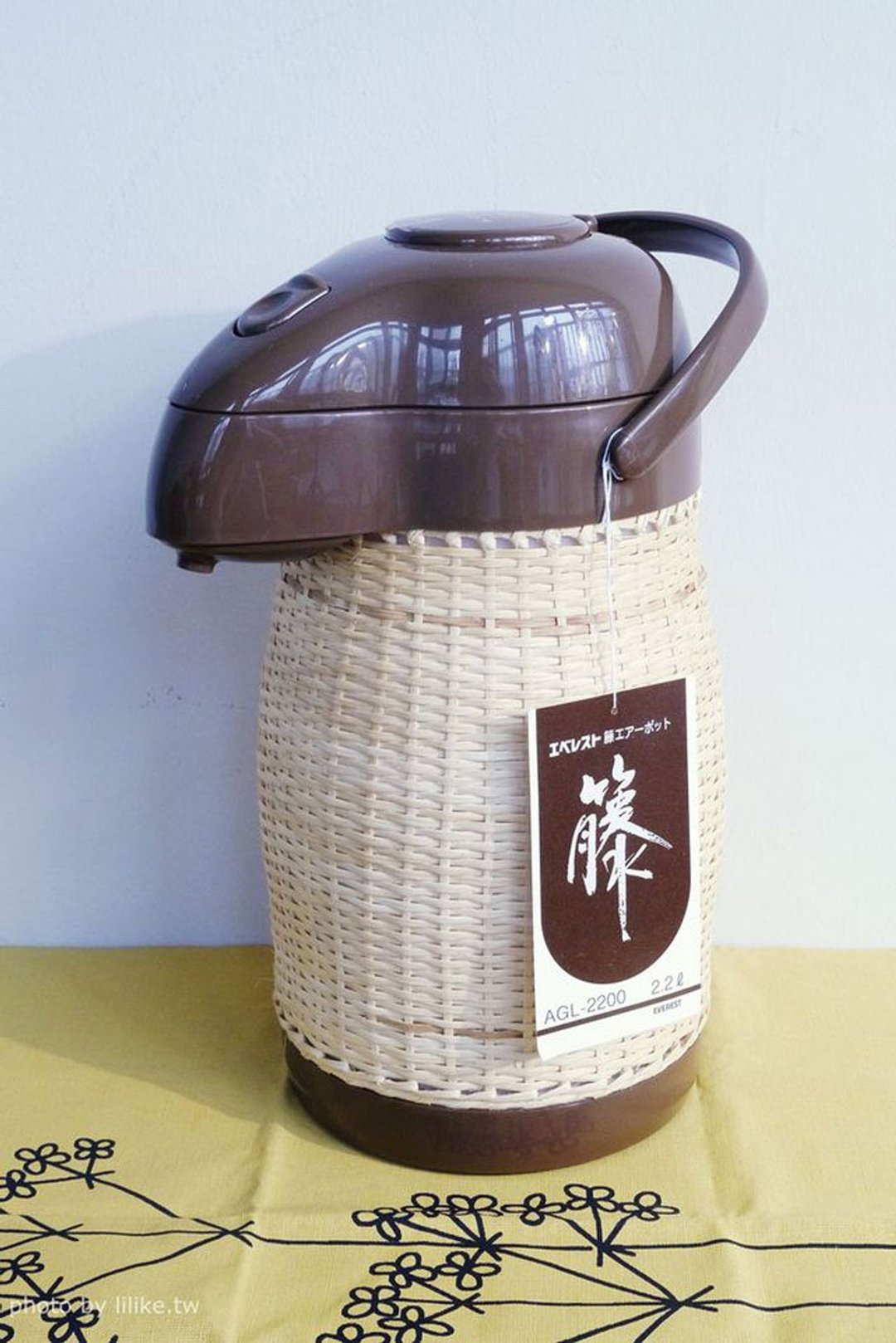 日本古物! 日本昭和EVEREST穗高手工藤编按压式水壶 - 保温瓶/保温杯 - 玻璃 咖啡色