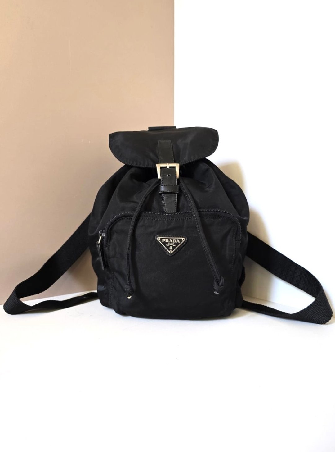 绝版古董品 Prada黑色银标尼龙双肩包 后背包 背囊 中古包 二手包 - 后背包/双肩包 - 防水材质 黑色
