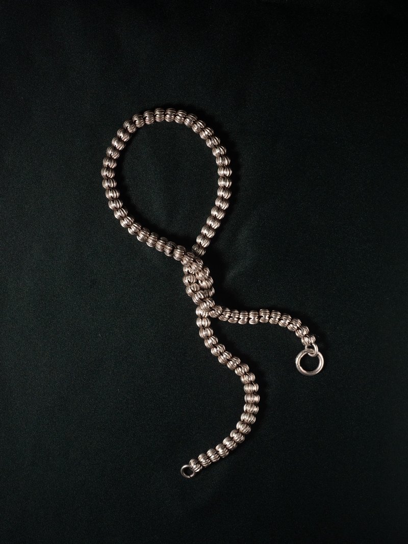19世纪下半叶 英国 维多利亚时代晚期 球型纯银链 - 项链 - 纯银 银色