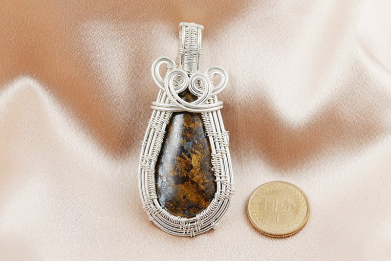 金属线编织。古铜辉石坠子∣礼物 母亲节 毕业 - 项链 - 宝石 咖啡色