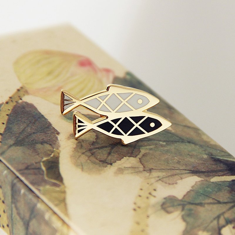双鱼胸针高档珐琅徽章男女原创设计精致礼品镀金礼物 - 徽章/别针 - 其他金属 多色