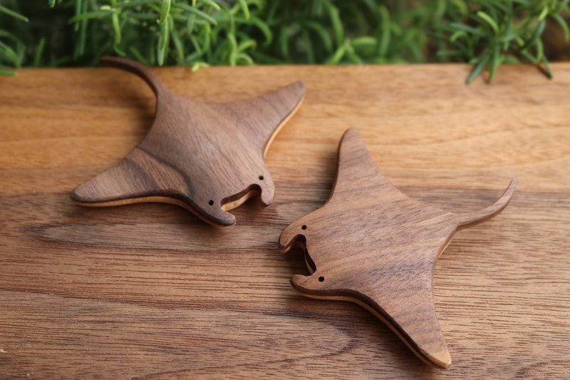 办公室疗愈小物 X 原木磁铁 X 原木项链 - 魟鱼 - 冰箱贴/磁贴 - 木头 咖啡色
