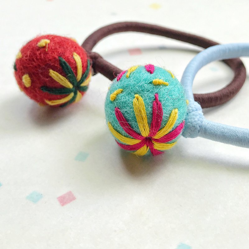 尼泊尔的艺术 手作羊毛毡发圈 - 发饰 - 羊毛 多色