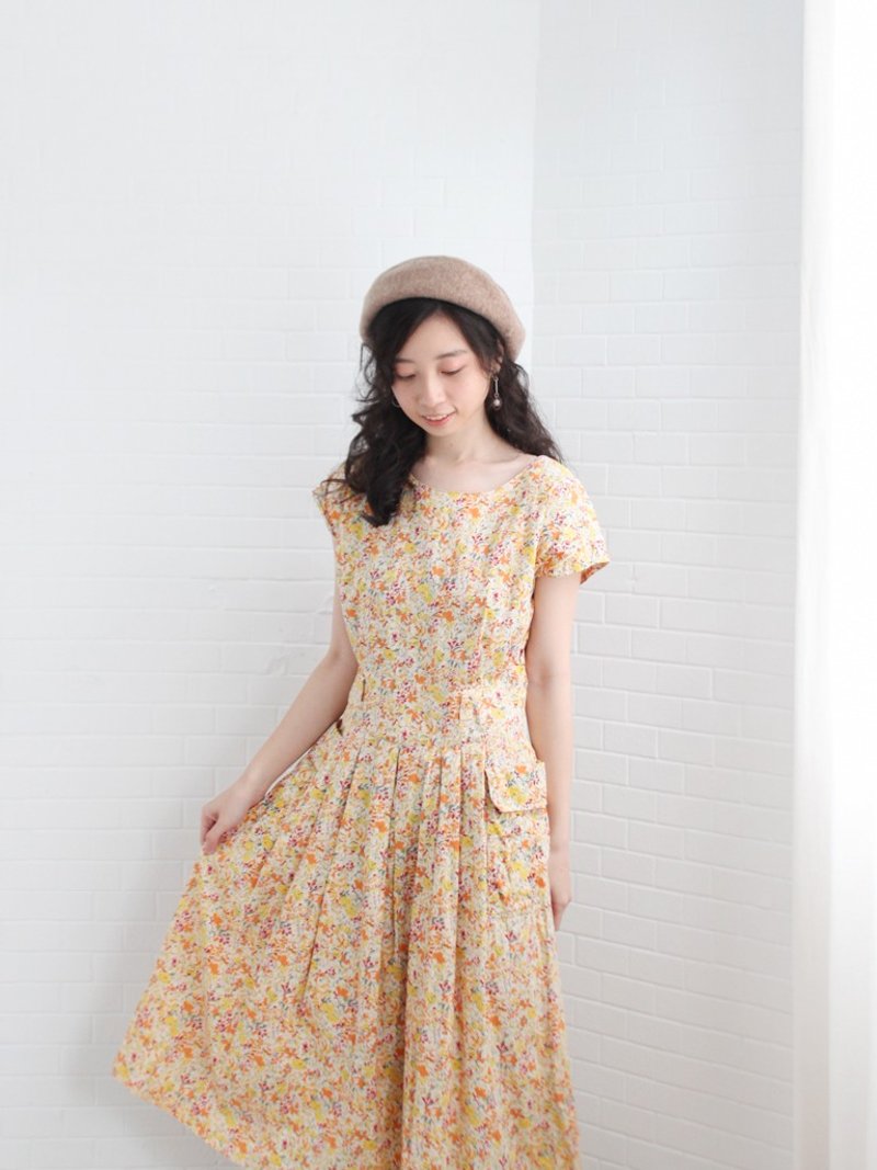 春夏日系复古小碎花橘黄色棉质宽松短袖古着洋装 - 洋装/连衣裙 - 棉．麻 橘色