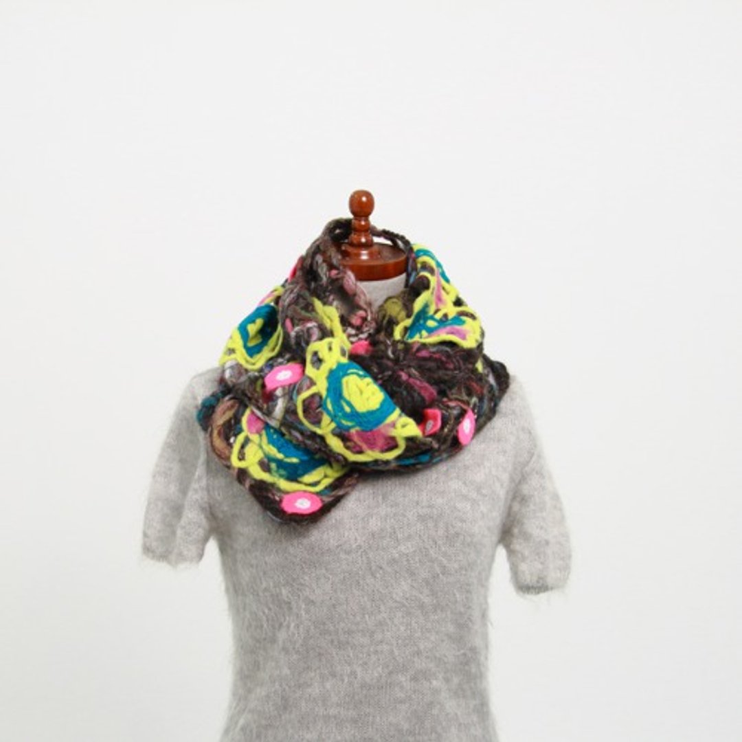 Doodle flower muffler - 丝巾 - 羊毛 咖啡色