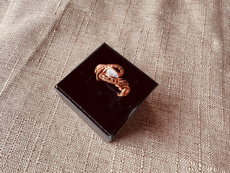 230608 wire wrapping 月亮石 铜线 绕线 介指 - 戒指 - 铜/黄铜 透明