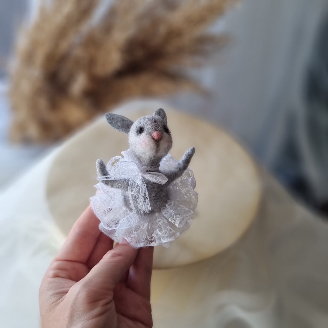 Bunny felt toy, Handmade doll soft sculpture is Christmas tree toy, Easter bunny - 摆饰 - 羊毛 灰色