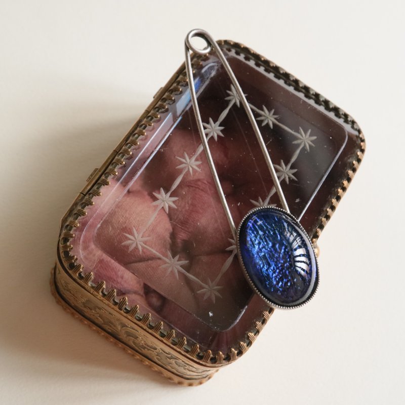 龙息宝石披肩针 午夜蓝 胸针 捷克玻璃 宝蓝色 典雅 安全别针 25x18mm 18x25mm - 胸针 - 玻璃 蓝色