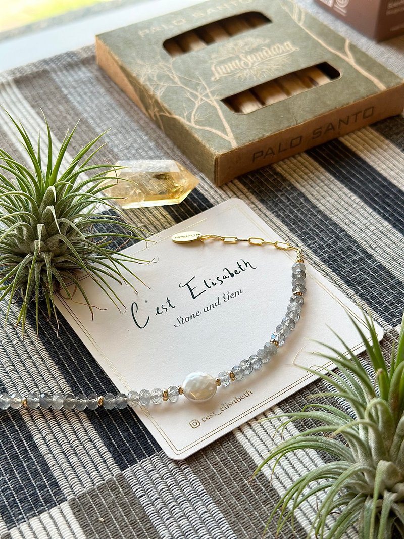 Autumn Vibe 3 - 强蓝光拉长石淡水珍珠14k包金手链 - 手链/手环 - 水晶 