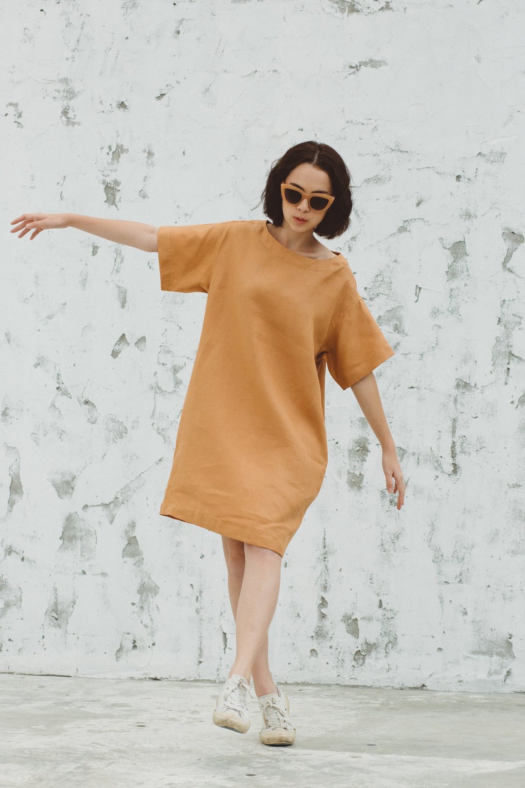 Sun-kissed Loose Dress in Milk Tea - 洋装/连衣裙 - 棉 橘色