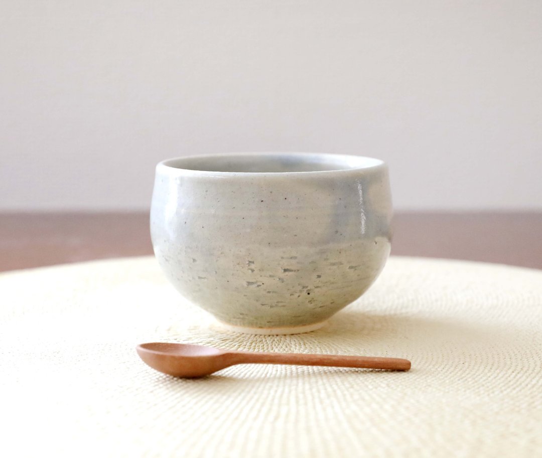Pale blue-gray glaze Round and round hot water only - 碗 - 陶 蓝色