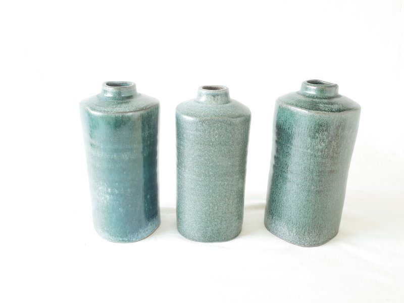 【筒瓶】手拉胚・釉烧・蓝绿色系 - 植栽/盆栽 - 陶 蓝色