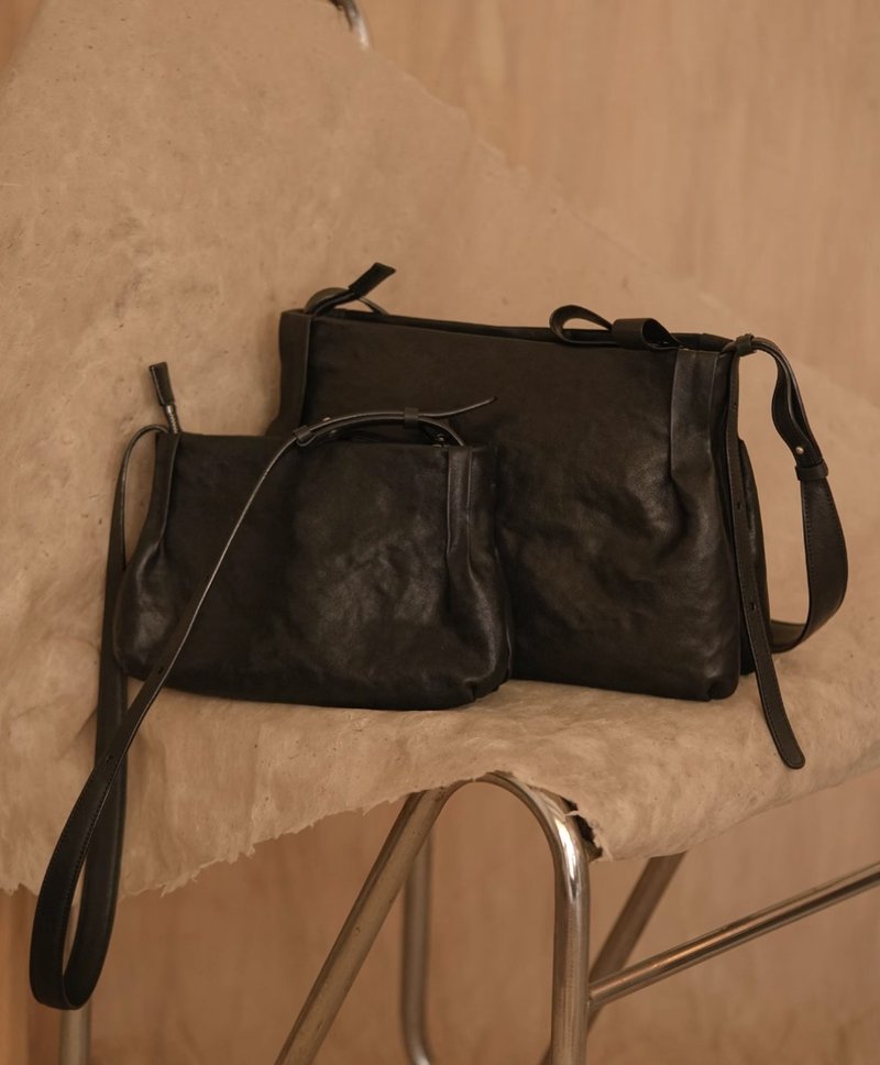 TWIN双生系列 枕头包 单肩包 斜挎包 托特包 - 侧背包/斜挎包 - 真皮 黑色