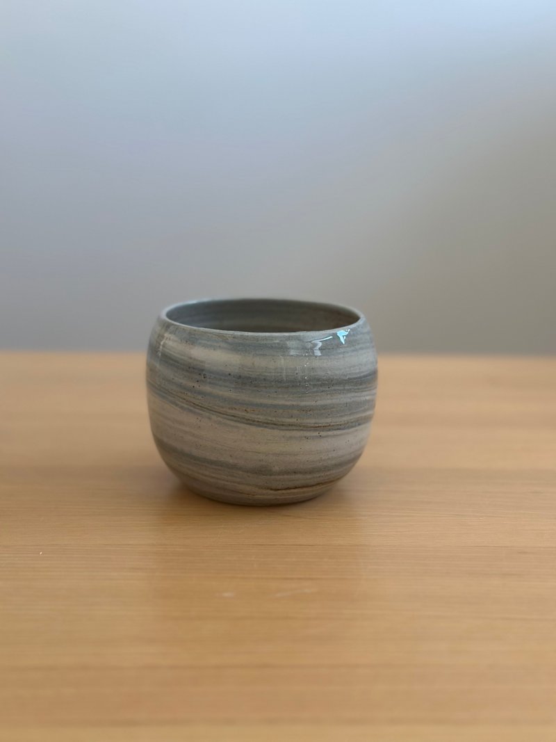 灰蓝手拉胚陶瓷咖啡 抹茶 杯 300 ml - 其他杯子 - 陶 蓝色