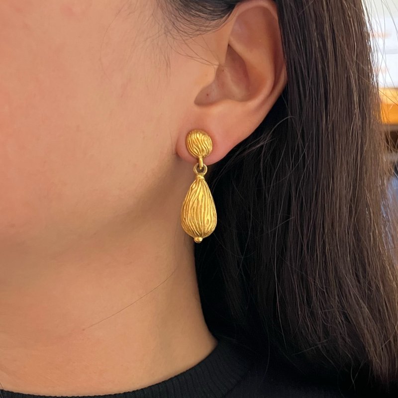 •Duchess• Napier质感木纹耳环 - 耳环/耳夹 - 其他金属 金色