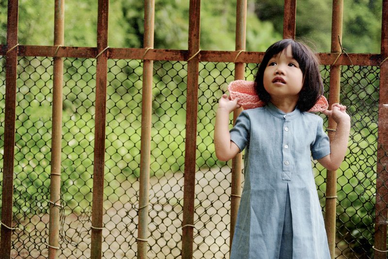 贝壳扣牛仔洋装 手作 无毒 洋装 - 童装礼服/连衣裙 - 棉．麻 蓝色