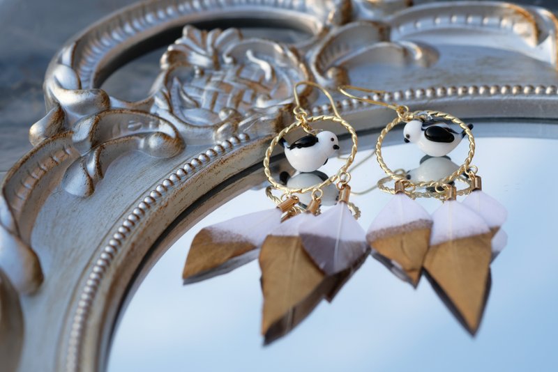 Birdsong 乌语琉璃耳环 - 耳环/耳夹 - 玻璃 金色