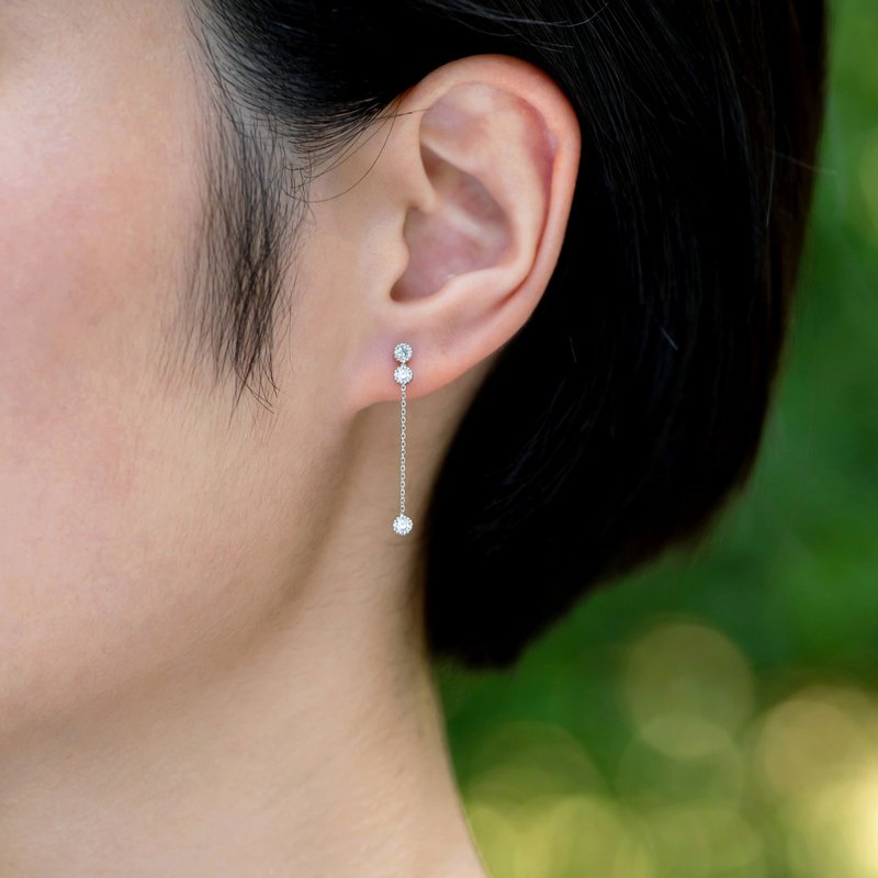 钻石18K滚珠垂坠耳环 美好年代风格 - 耳环/耳夹 - 宝石 白色