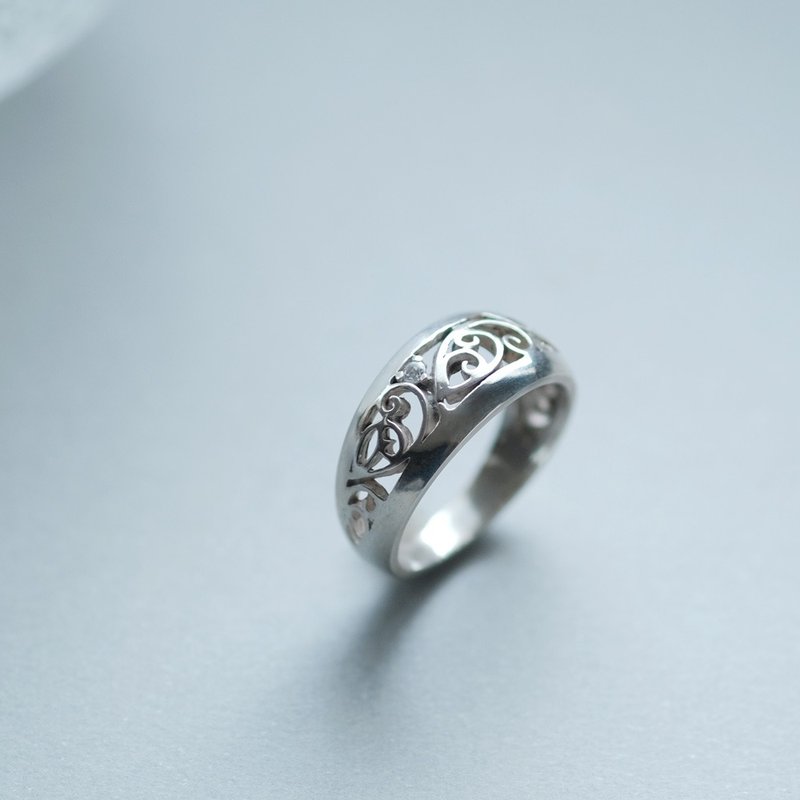 唐草 镂空 戒指 925银 - 戒指 - 其他金属 银色