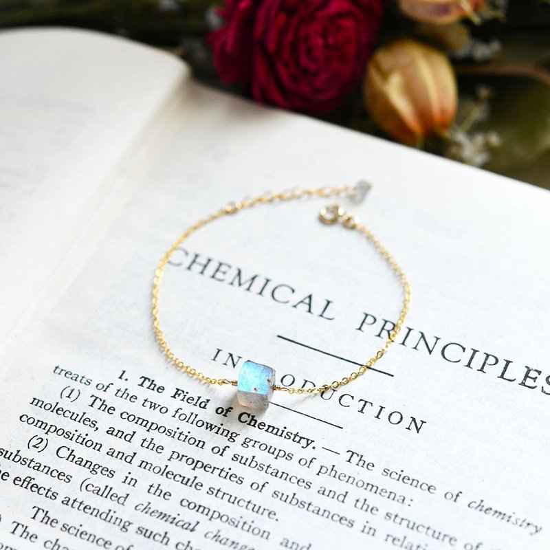 Labradorite single-grain cube bracelet that brings out the abilities - 手链/手环 - 宝石 银色