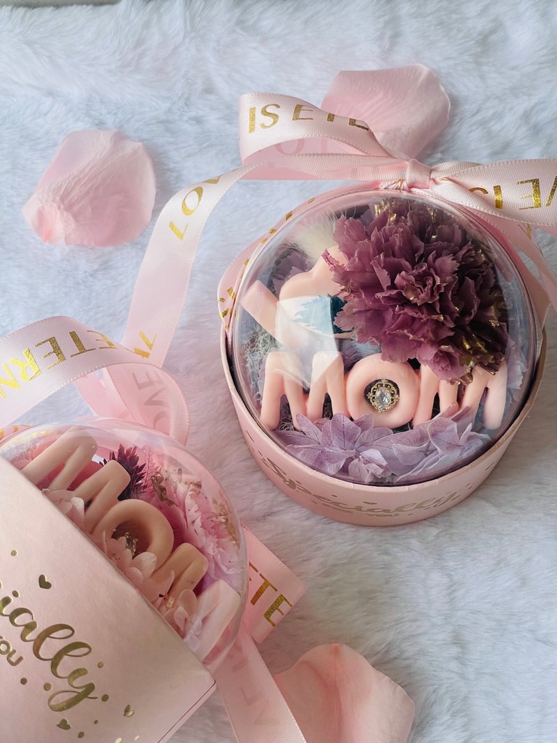 永生花\永生花盒\抱抱桶\母亲节礼物\康乃韾\蛋糕盒 - 干燥花/捧花 - 植物．花 