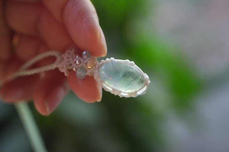 澄澈湖水 高品质蓝色萤石 绳编项链 1958 - 项链 - 宝石 蓝色