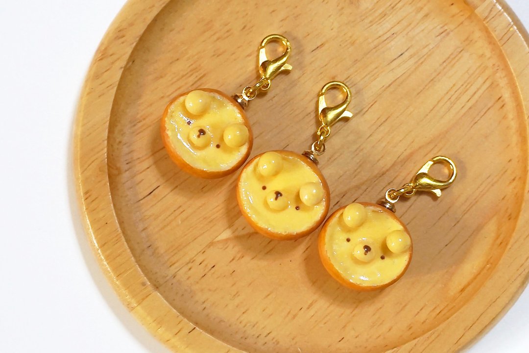 HealingKuma Collection 小熊布甸面包小挂饰 | 仿真食物钥匙扣 - 吊饰 - 粘土 黄色