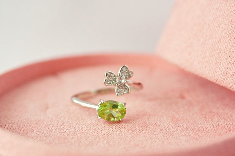 Natural Peridot Silver 925 Ring Flower Design. - 戒指 - 纯银 绿色