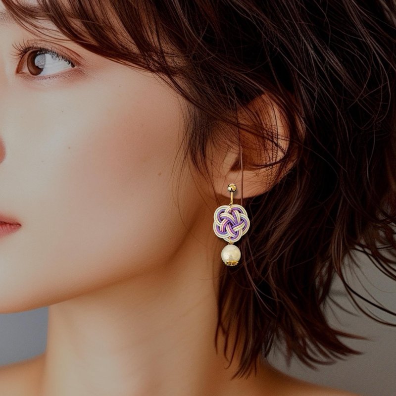 日式水引梅结耳环 粉紫配色搭配棉珍珠吊饰 - 耳环/耳夹 - 丝．绢 白色