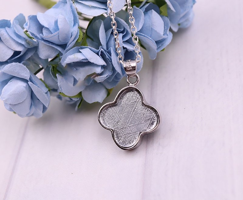 幸运草-天铁项链 - 项链 - 宝石 多色